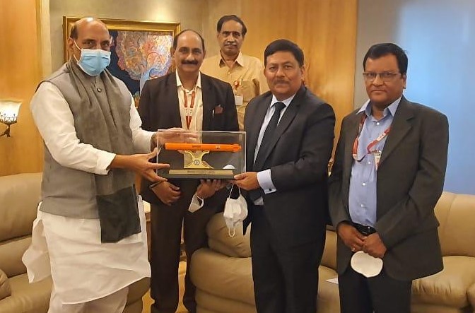 Hon’ble Raksha Mantri holds review meeting with BDL senior officials