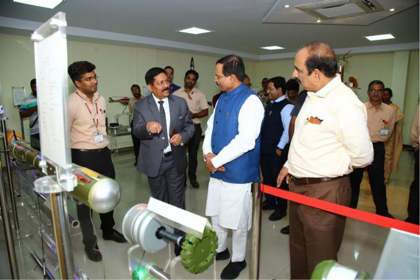 Hon’ble raksha rajya mantri visits bdl 2019