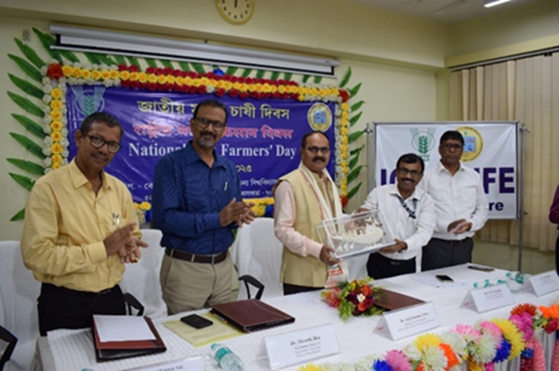 माननीय कुलपति, डॉ. ए.के. की उपस्थिति में राष्ट्रीय मछली किसान दिवस का… की छवि